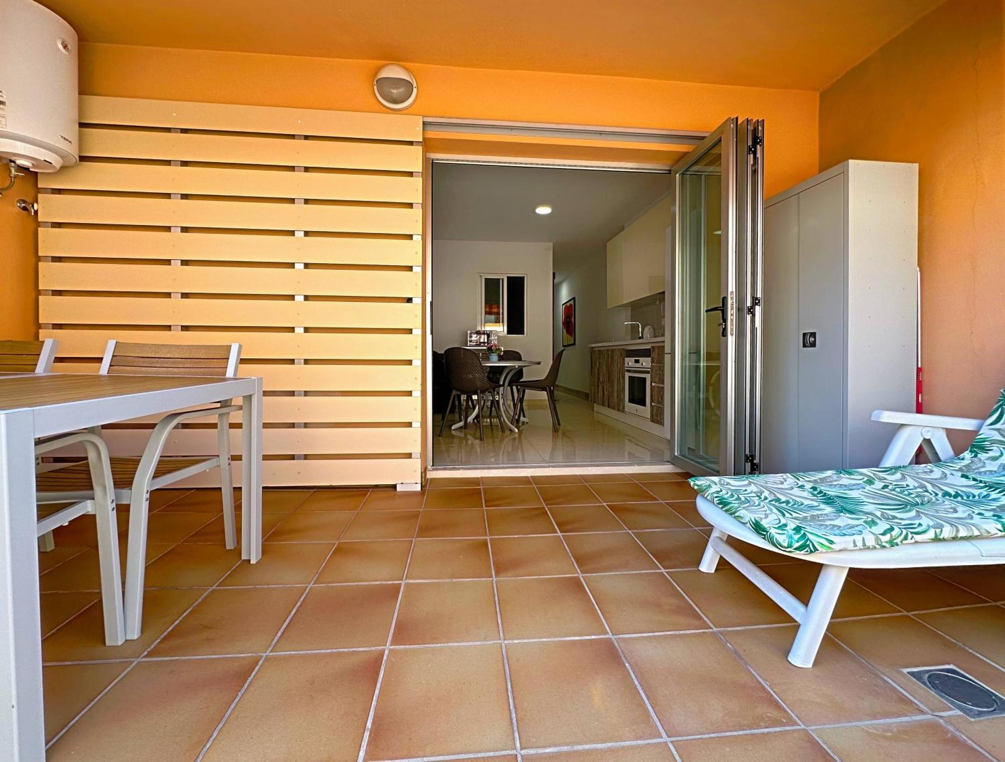 Los Cristianos Piscina Y Terraza Los Cristianos (Tenerife) Exterior foto